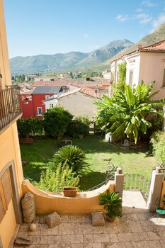 Dimora Del Prete Di Belmonte - Bed & Breakfast,Isernia>>Cassino,3 star