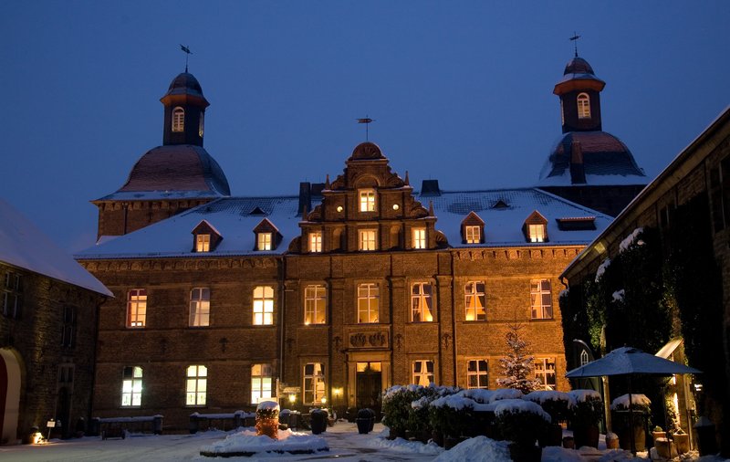 Schlosshotel Hugenpoet,Essen>>Dusseldorf,5 star
