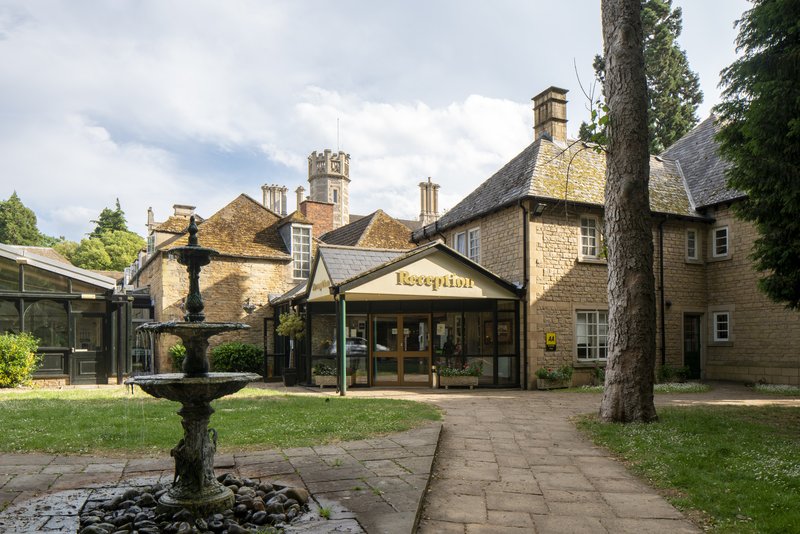 Orton Hall Hotel & Spa,Peterborough>>Cambridgeshire,3.5 star
