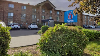 motel 6 milwaukee wi glendale