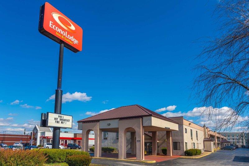 econo lodge inn and suites