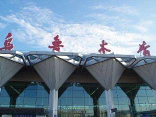 Home Inn (Urumqi Beijing South Road Railway Bureau Metro Station),,2 star