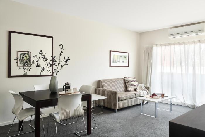 Punthill Essendon,Essendon>>Docklands,0 star