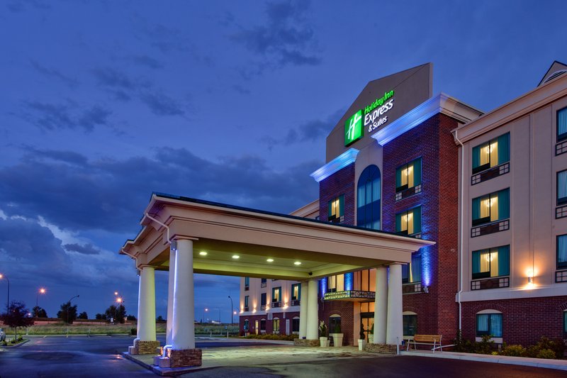 Holiday Inn Express Hotel & Suites Medicine Hat,Alberta>>Medicine Hat,2.5 star