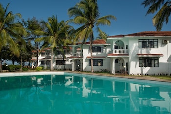 bahari dhow beach villas