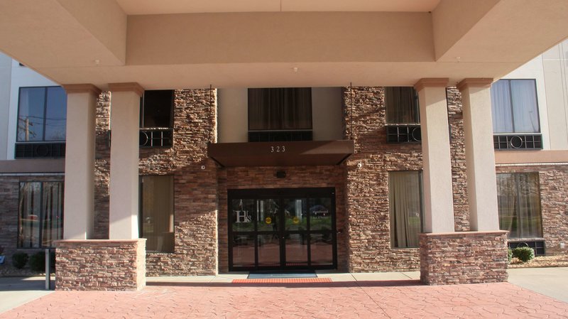 Best Western St. Louis Airport North Hotel & Suites,Florissant>>Alton,2.5 star