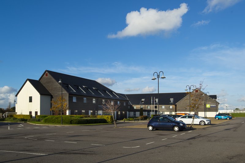 Holiday Inn Express London-Epsom Downs By Ihg,London>>Epsom,4 star