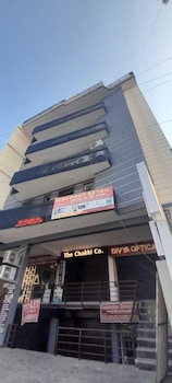 Hotel Riverb,Chattarpur,2 star