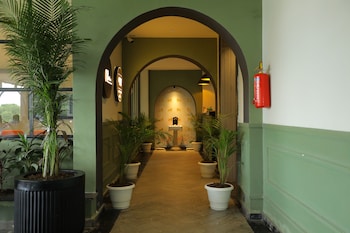 Hotel City Express Udaipur - My Downtown Hotels,Udaipole Bus Station,3 star