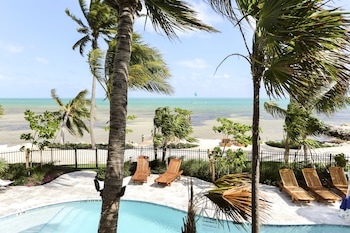 grassy flats resort and beach club