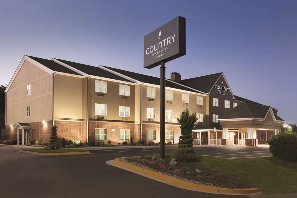 Country Inn & Suites By Radisson, Washington, D.C.