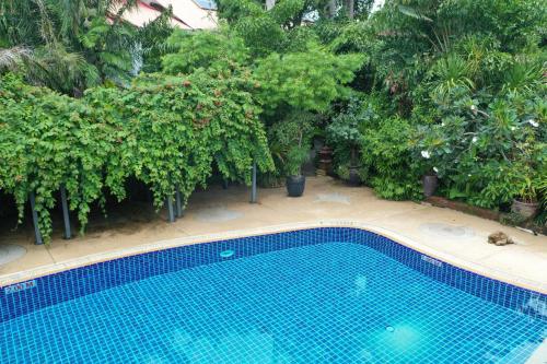 Tropica Bungalow Resort,Near Patong Beach,4 star