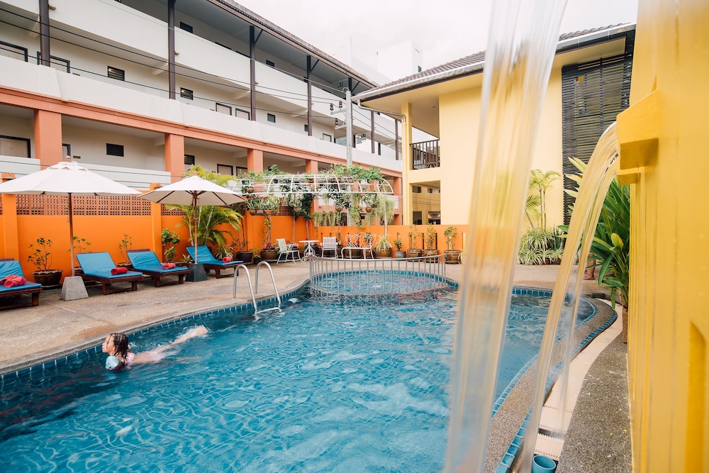 kata silver sand hotel