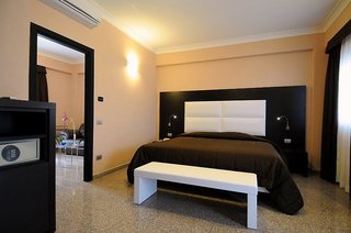 hotel euro house rome airport