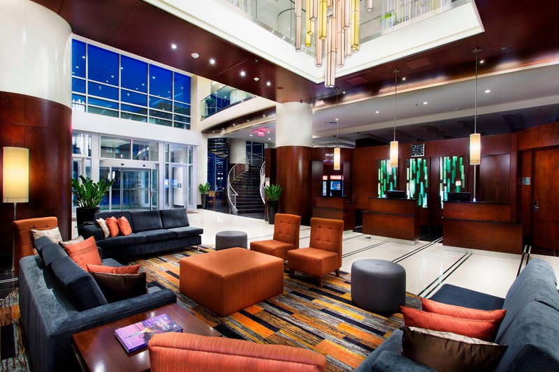 Courtyard By Marriott Montreal Downtown,Montreal>>Centre-Ville,4 star