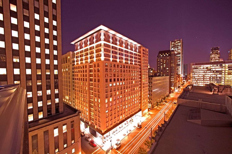 embassy suites by hilton montreal