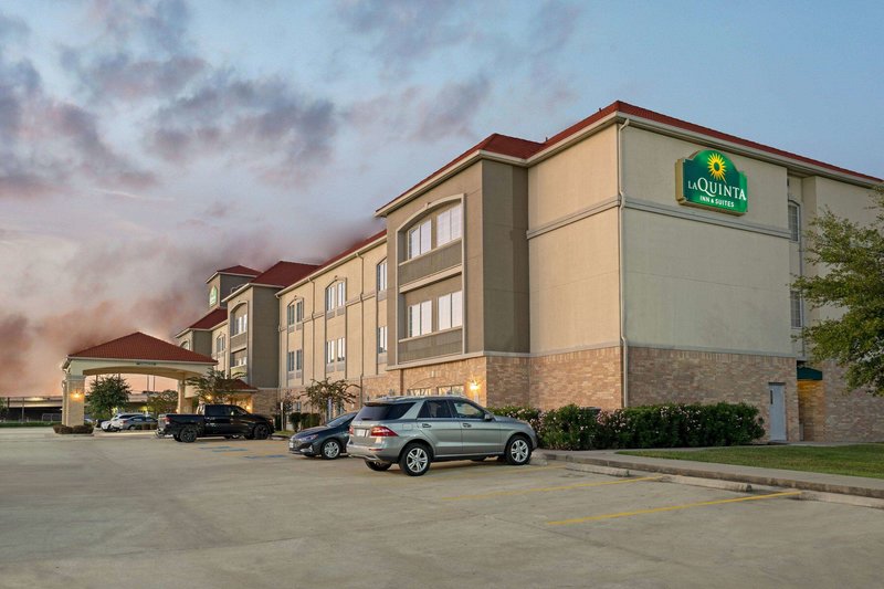 La Quinta Inn & Suites By Wyndham Houston - Westchase,Downtown Houston>>Bellaire,3 star