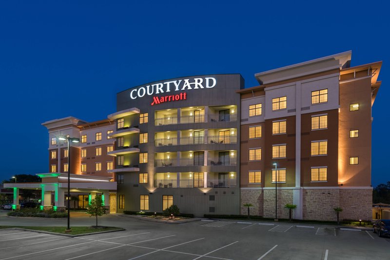 Courtyard Houston Kingwood