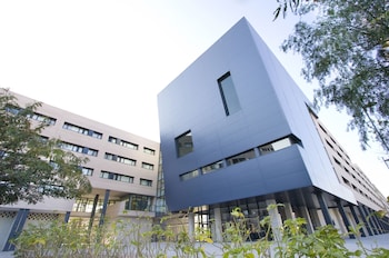 Villa Universitaria,,2 star