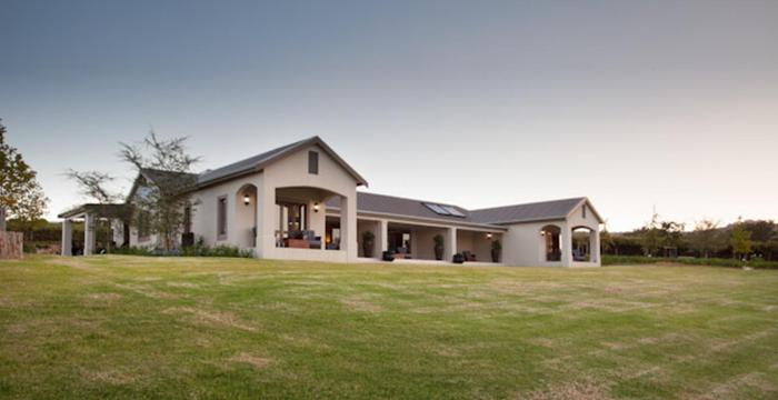 under oaks guesthouse