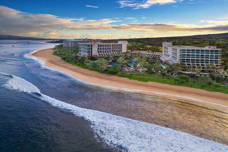 marriotts maui ocean club molokai maui and lanai towers