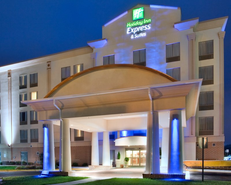 holiday inn express hotel and suites fredericksburg by ihg