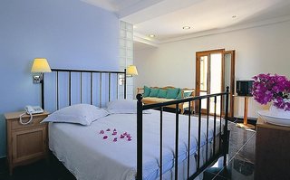 theoxenia caldera hotel
