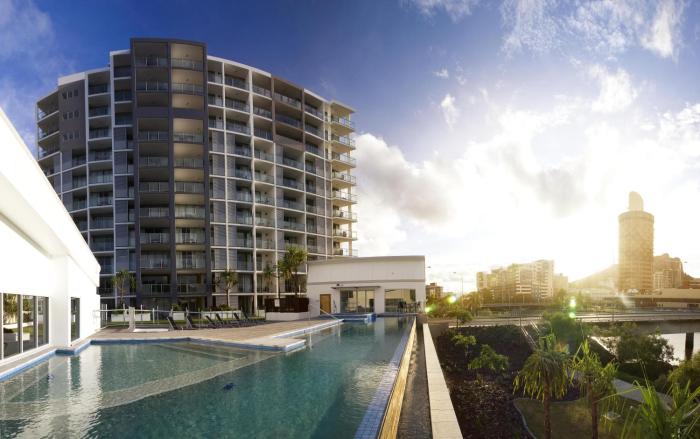 Oaks Townsville Gateway Suites,Pallarenda>>Cairns,0 star