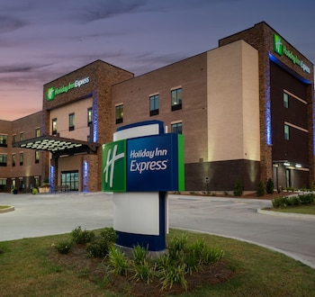 Holiday Inn Express Hattiesburg West Univ Area, An Ihg Hotel,,3 star