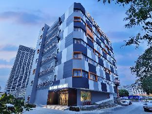 Orange Hotel (Wuxi Railway Station),,3 star