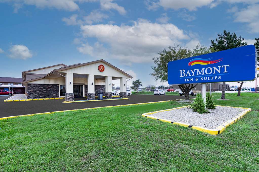 baymont by wyndham perrysburg toledo