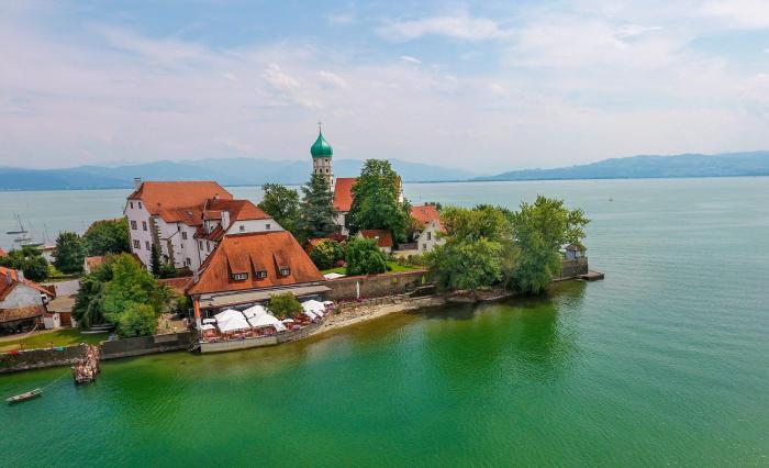 Schloss Hotel Wasserburg,Bodolz>>Bavaria,3 star