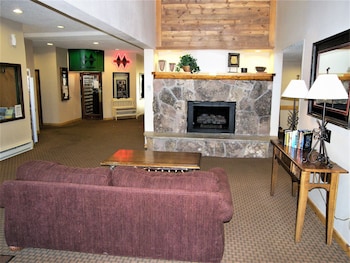 Fox Pine Lodge 3 Bed 3 Bath,154 Wheeler Place,3 star