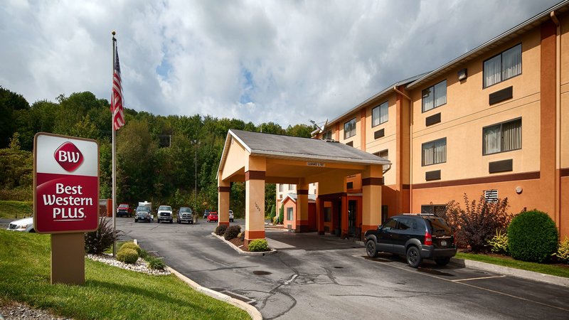 Best Western Plus Executive Inn