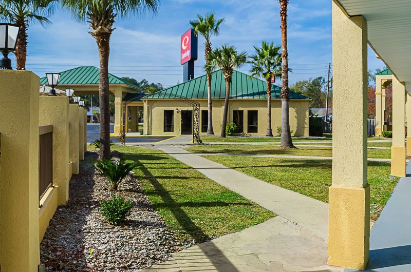 econo lodge inn and suites hardeeville i 95