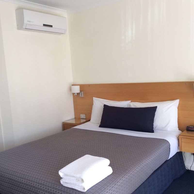 Hamilton Townhouse,Hamilton>>Grampians,2 star