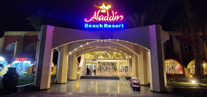 aladdin beach resort families and couples only