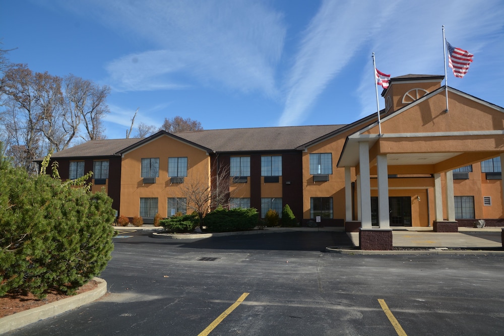 Countryside Inn & Suites,Brown County>>Batavia,2.5 star