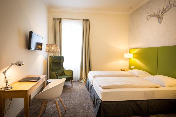Hotel Deutschherrenhof,Lieser>>Bernkastel-Wittlich,3.5 star