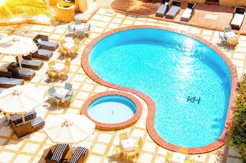 karnak hotel luxor
