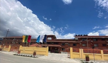 hotel ananda pashupati