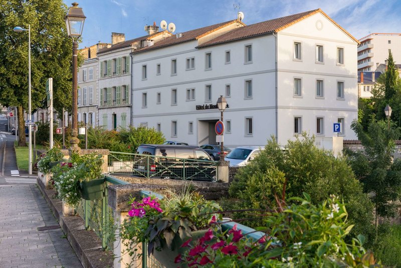 hotel du moulin