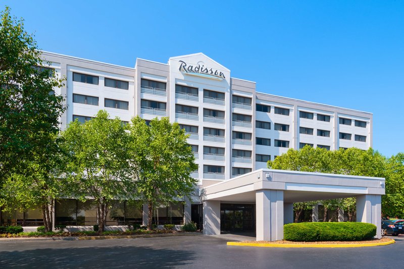 radisson hotel nashville airport