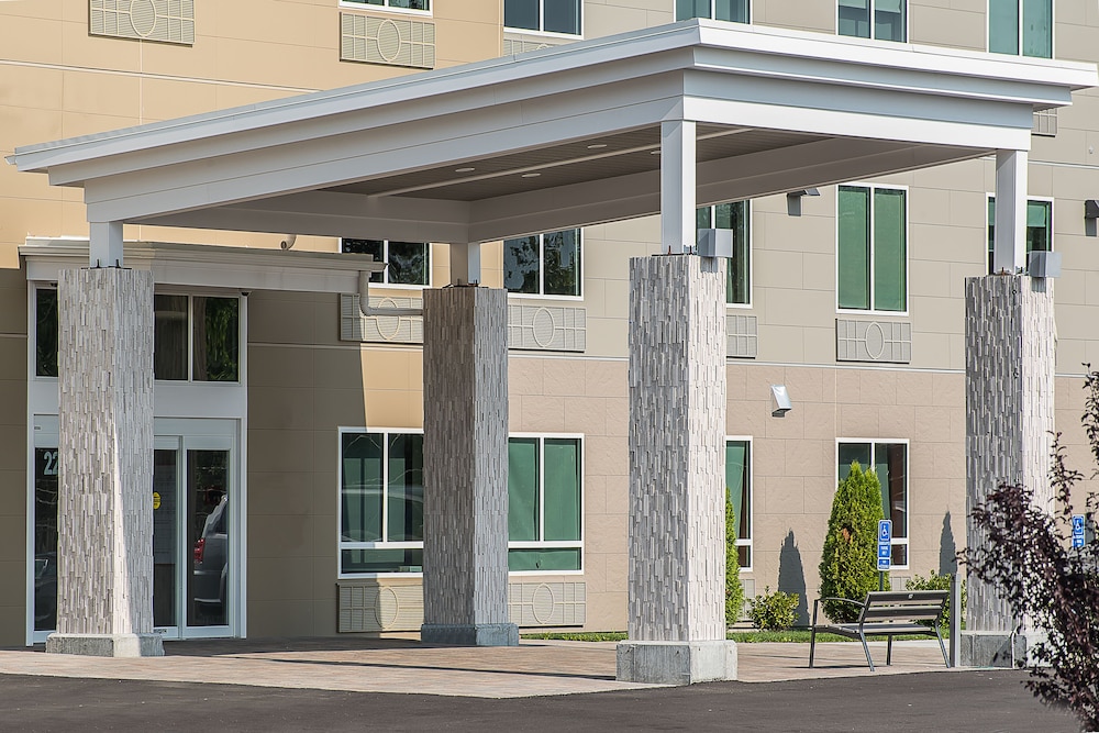 Holiday Inn Express & Suites Norwood-Boston Area By Ihg,Massachusetts>>Boston,3 star