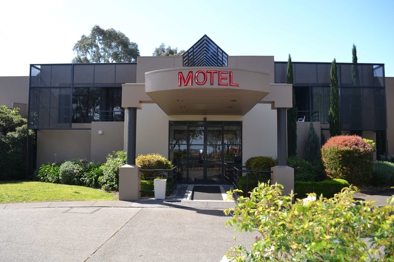 Dingley Hotel,Elwood>>Dingley Village,4 star