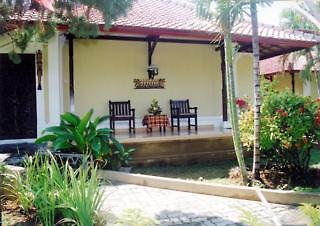 kuta puri bungalows villas and resort