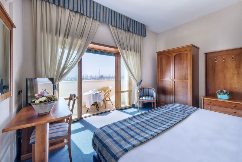 Astura Palace Hotel,Lazio>>Anzio,4 star