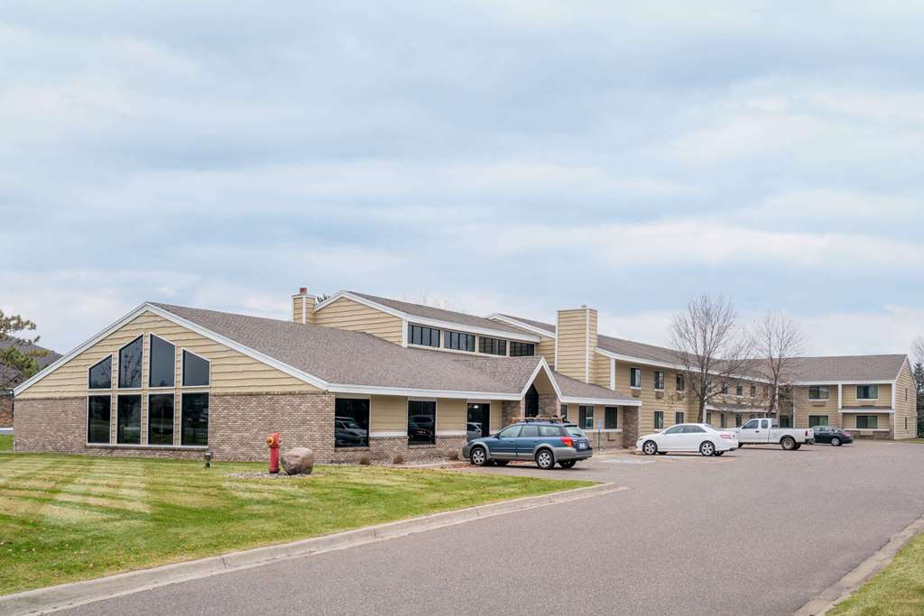 Days Inn & Suites By Wyndham Baxter Brainerd Area,Brainerd>>Baxter,2.5 star