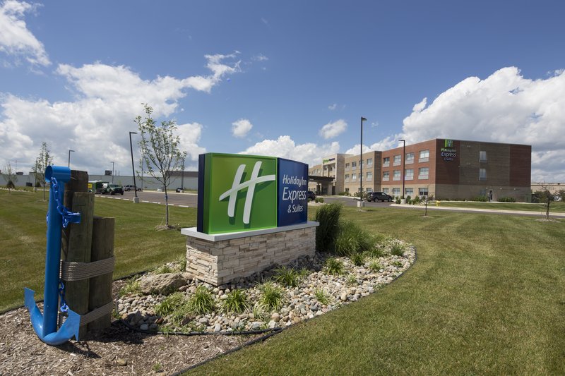 Holiday Inn Express & Suites Monroe, An Ihg Hotel,La Salle>>Grosse Ile,2.5 star