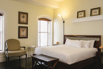 Hotel Place D'armes,Near Notre Dame Basilica,5 star